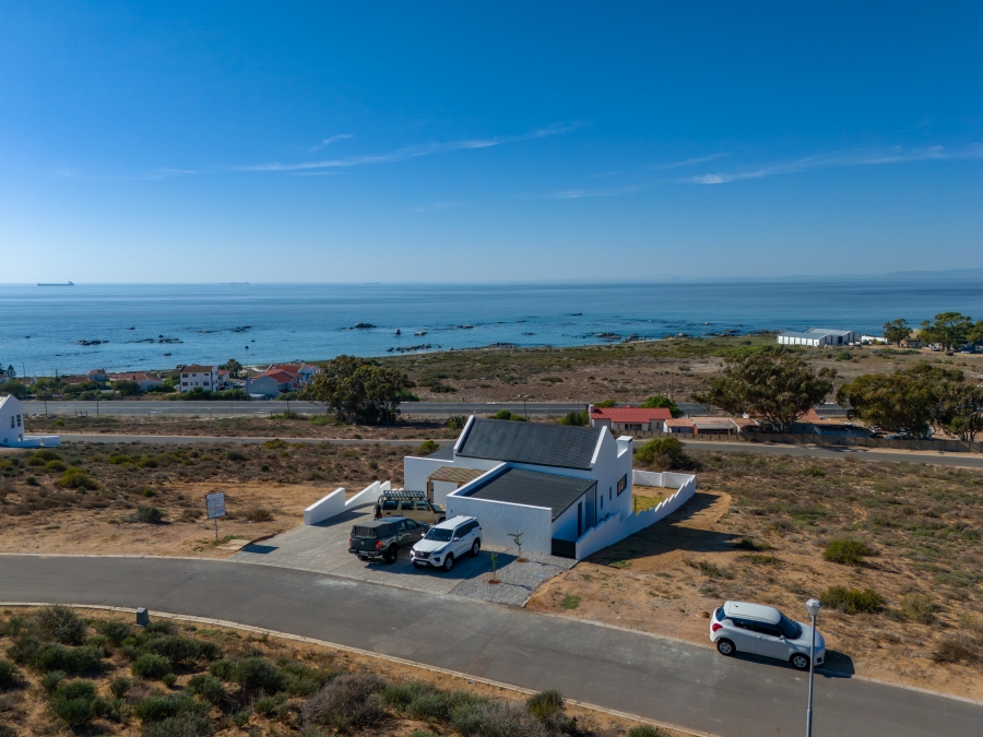 4 Bedroom Property for Sale in Britannica Heights Western Cape